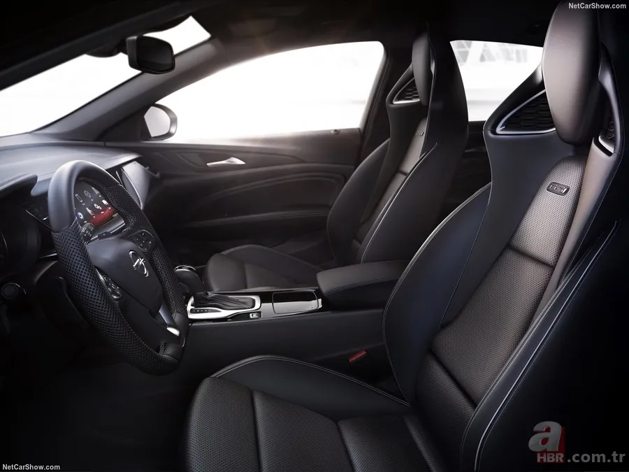 Opel Insignia 200 beygirlik benzinli seçenekle geliyor 12
