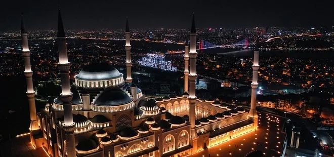 Türkiye genelinde Regaip Kandili idrak edildi