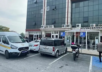 Adliye önünde kan donduran olay! Kızının eşine kurşun yağdırdı