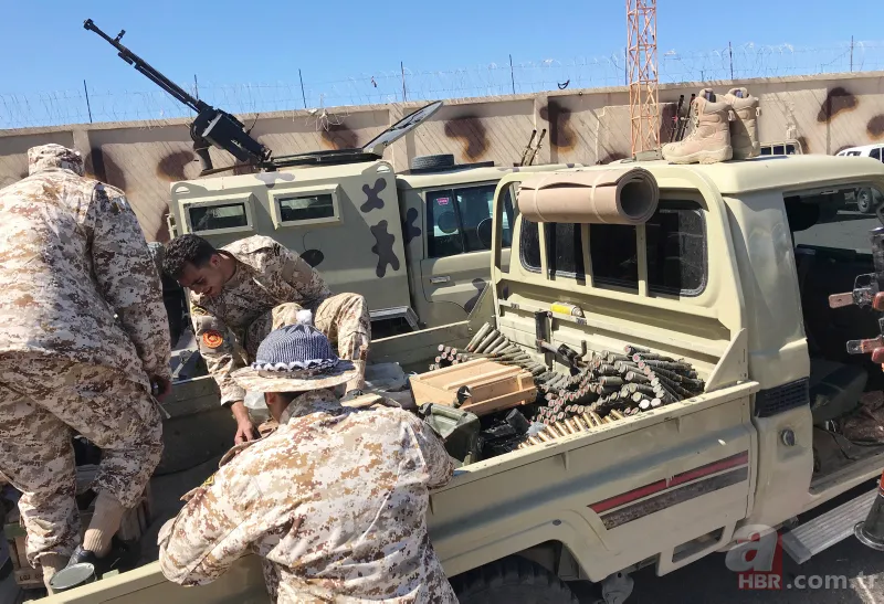 Libya karıştı! Vutye Hava Üssü vuruldu 19