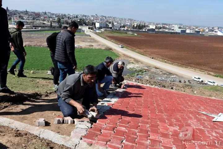 Suriye sınırına dev Türk bayrağı yapıldı 7