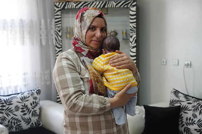 Koruyucu aile olunca 12 yıllık bebek hasretleri sona erdi: Kanımızdan olmasa bile canımızdan birisi - 4