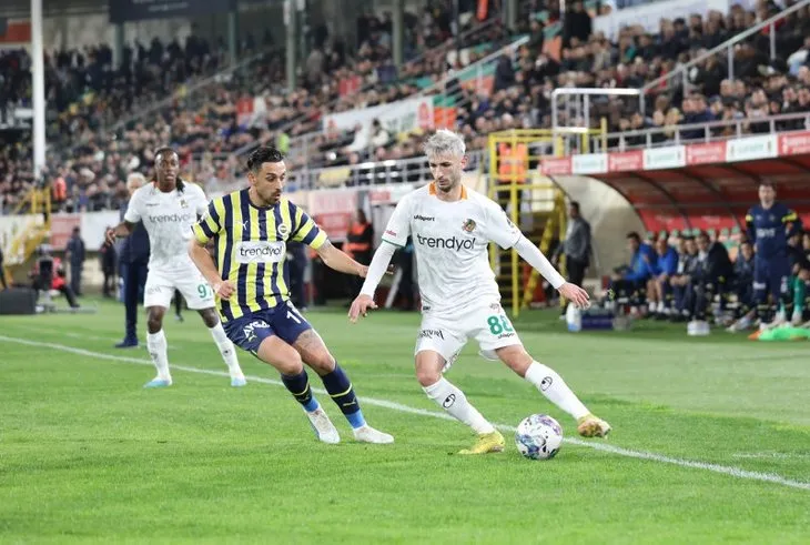 Alanyaspor - Fenerbahçe maçı sonrası olay sözler! Kırmızı kart ve iptal edilen gol...