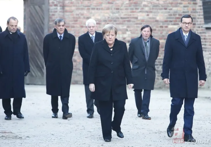 Dünya bu görüntüleri konuşuyor! Merkel’e elini uzattı...