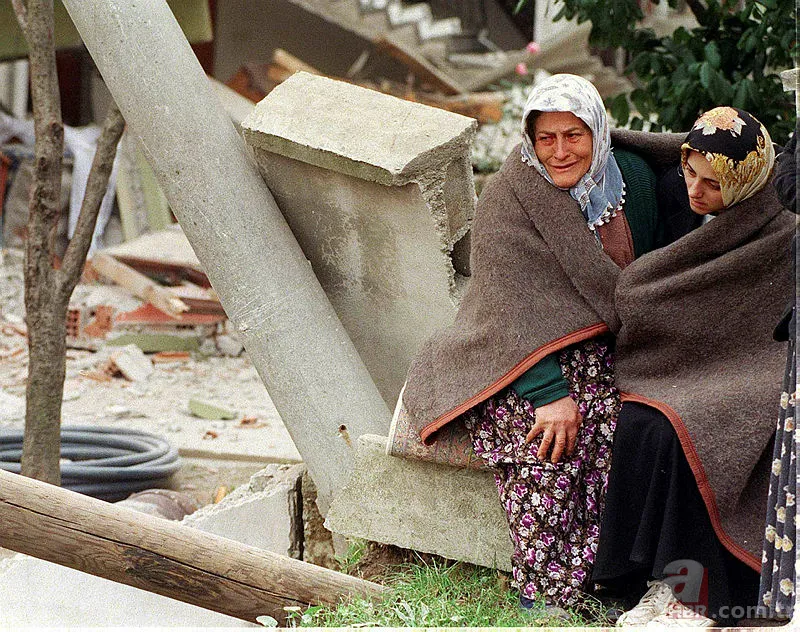 Düzce'de 22 yıl sonra korkutan deprem! 12 Kasım Düzce depreminde kaç kişi öldü, kaç şiddetinde oldu? 11
