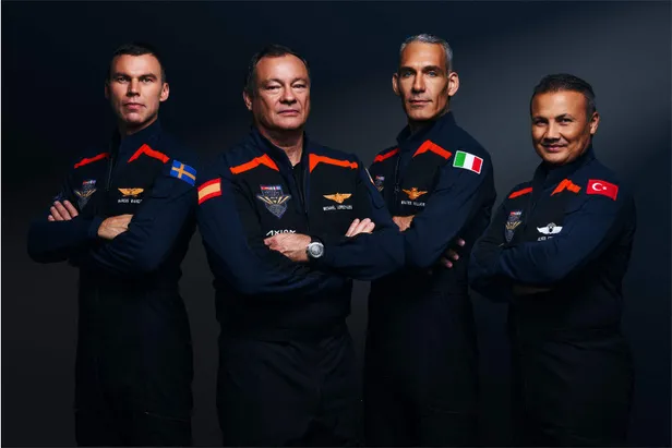 alper-gezeravci-uzaya-ne-zaman-saat-kacta-uzaya-gidecek-2024-iss-nasa-ilk-turk-astronot-alper-gezeravci-yolcul-1705429343159.jpg Alper Gezeravcı uzaya ne zaman, saat kaçta uzaya gidecek? 2024 ISS NASA İlk Türk Astronot Alper Gezeravcı yolculuğu kaç gün sürecek, hangi tarihte dönecek? - 5