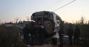 Hafriyat kamyonu geçtiği esnada köprü çöktü!