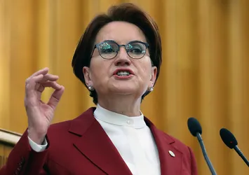 Meral Akşener’den CHP ile ortaklık açıklaması! Önce reddetti sonra CHP’den alacaklıyız dedi el yükseltti