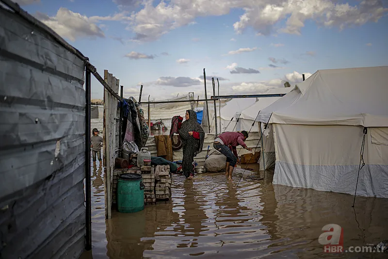 İsrail ateşkes dinlemiyor! İşgal güçleri gece boyu Gazze'yi bombaladı 8