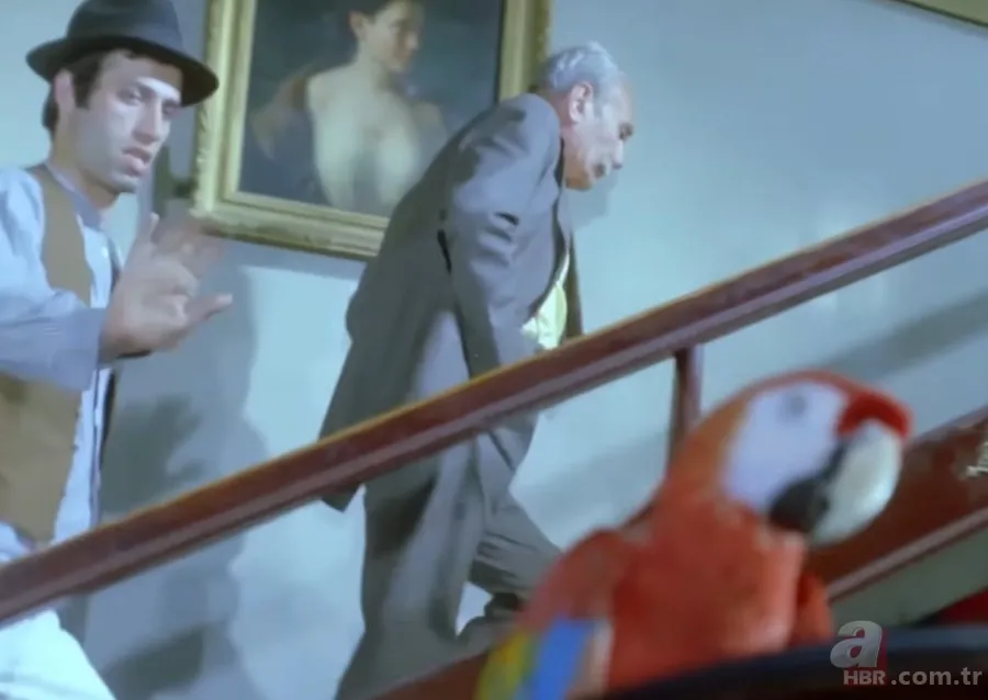 Kemal Sunal'ın filmideki papağan Ziya'yı bakın kim seslendirmiş! 2
