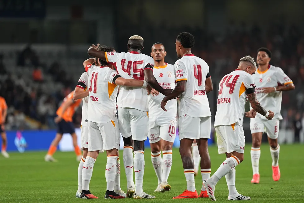 canli-anlatim-basaksehir-galatasaray-1788544581311.jpg Canlı anlatım: Başakşehir - Galatasaray - 3