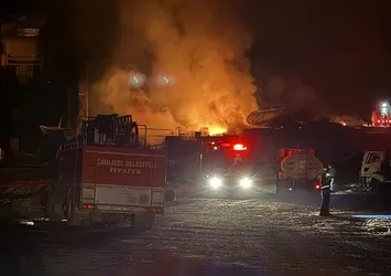 Tokat'ta taş ocağında korkutan yangın! 8 kamyon küle döndü