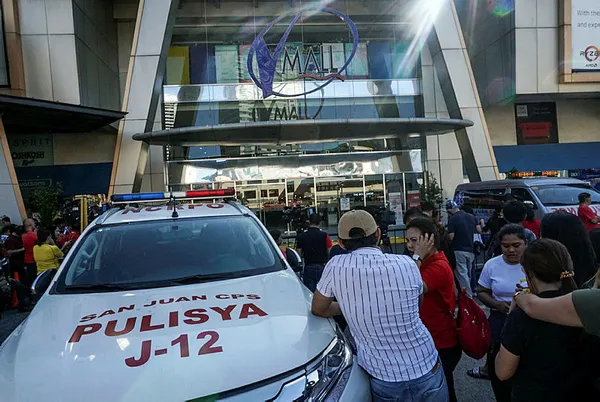 Son dakika: Filipinler’de AVM'de rehine krizi - 1