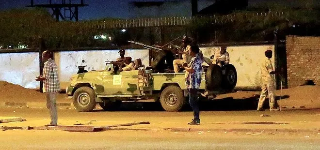Sudan’da ordu ’isyancı istihbaratçılara’ operasyon düzenledi