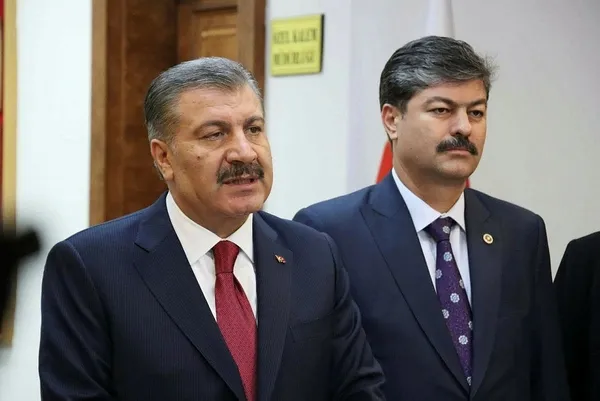 koronavirusun-yeni-varyanti-turkiyede-goruldu-mu-bakan-kocadan-flas-aciklama-1692789168862.jpeg Koronavirüsün yeni varyantı Türkiye'de görüldü mü? Bakan Koca'dan flaş açıklama - 1