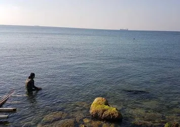 Boğuldu zannedilen kişi denizden balıkla çıktı