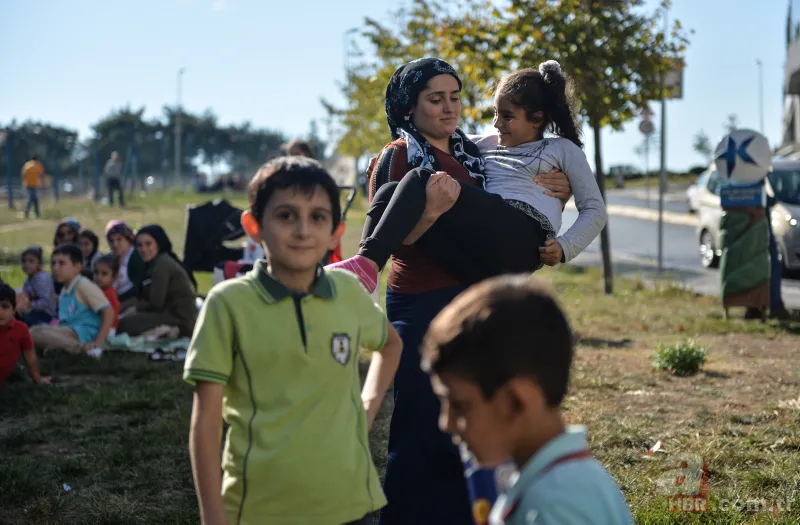 Deprem nedeniyle İstanbullular parklara akın etti 12
