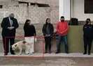 Belediye başkanının üzerine köpek işedi