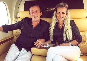 Ali Ağaoğlu genç sevgilisini terk mi etti?