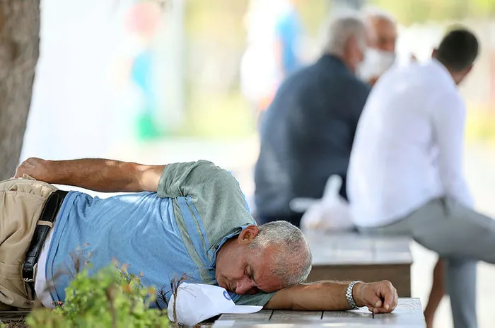 Antalya'da hava sıcaklığı gölgede 40 dereceye ulaştı - 3