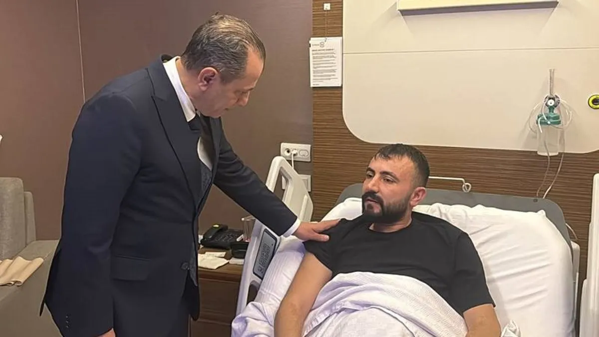 İstanbul İl Emniyet Müdürü Selami Yıldız'dan yaralanan polis memuruna ziyaret