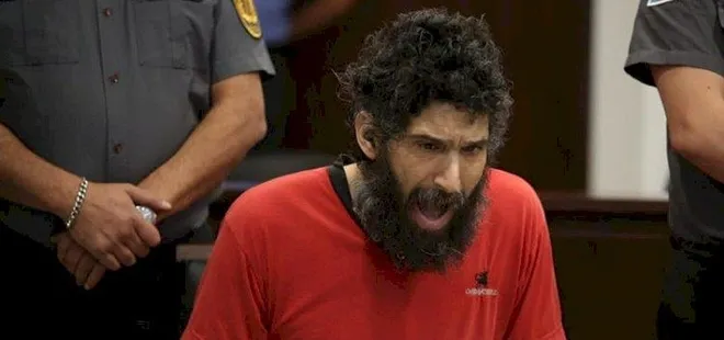 Annesini ve teyzesini öldüren adam mahkemede miyavladı!