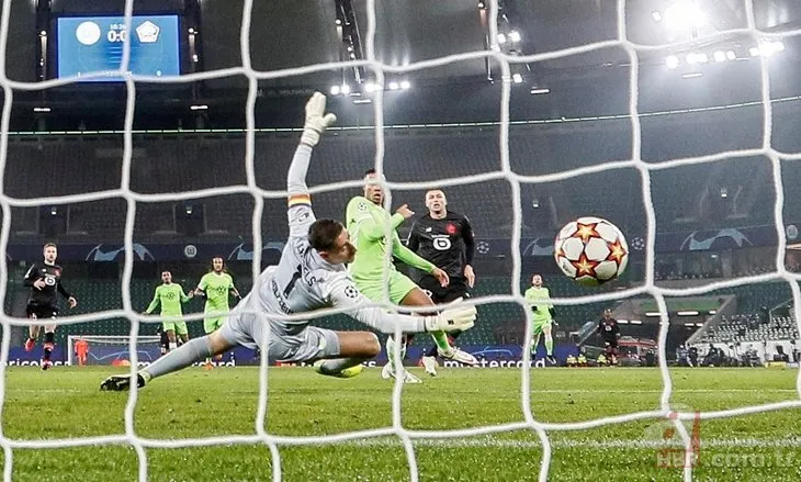 Burak Yılmaz’ı tarihe geçiren gol! Wolfsburg - Lille Şampiyonlar Ligi maç sonucu