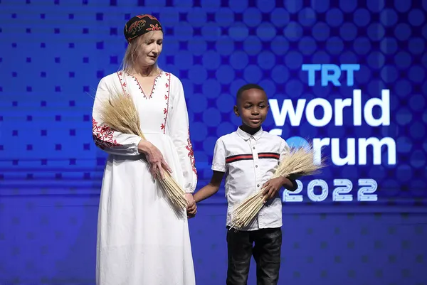 1670582395401.jpg Afrikalı çocuk ve Ukraynalı kadından Başkan Erdoğan'a dikkat çeken hediye - 6