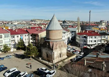 677 yıllık Güdük Minare restore edilecek