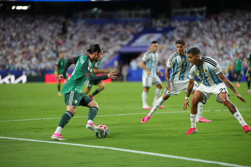 canli-arjantin-cezayir-1781664921741.jpg Dünya Kupası'nda Messi şov! Arjantin Cezayir'i 3 golle geçti - 1
