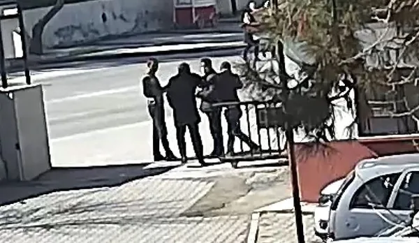 denizlide-okul-muduru-engelli-memura-tokat-atti-sorusturma-acildi-1653372767916.jpg Denizli’de okul müdürü engelli memura tokat attı: Soruşturma açıldı - 1