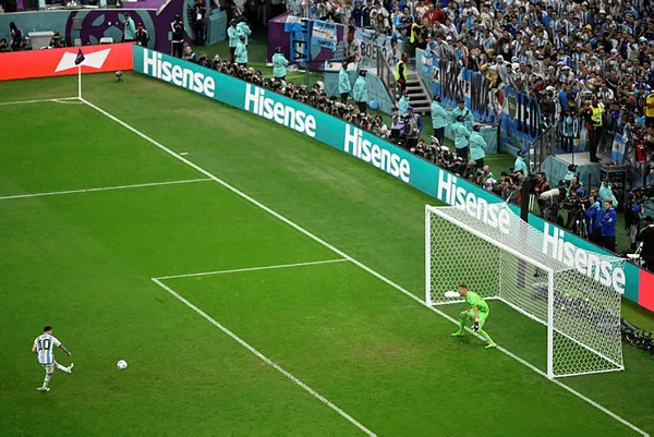 Arjantin Hollanda’yı penaltılarla yenerek Dünya Kupası’nda yarı finale çıktı