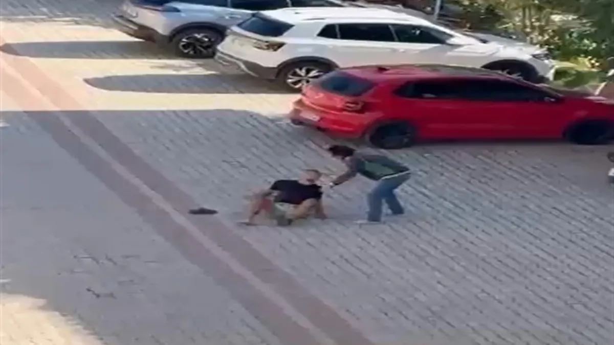 Sokak ortasında kanlı infaz! Annesinin ilişki yaşadığı kişiyi 22 bıçak darbesiyle öldürdü