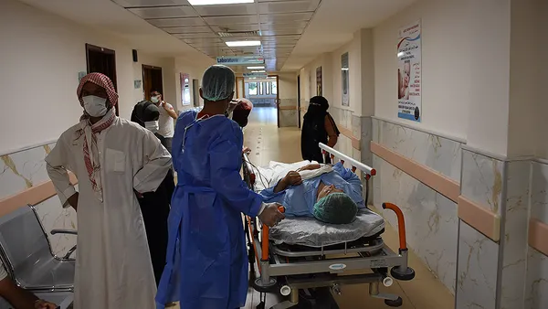 turk-hekimler-suriyenin-tel-abyad-ilcesinde-50-hastaya-katarakt-ameliyati-yapti-1662031285968.jpg Türk hekimler Suriye'nin Tel Abyad ilçesinde 50 hastaya katarakt ameliyatı yaptı - 1