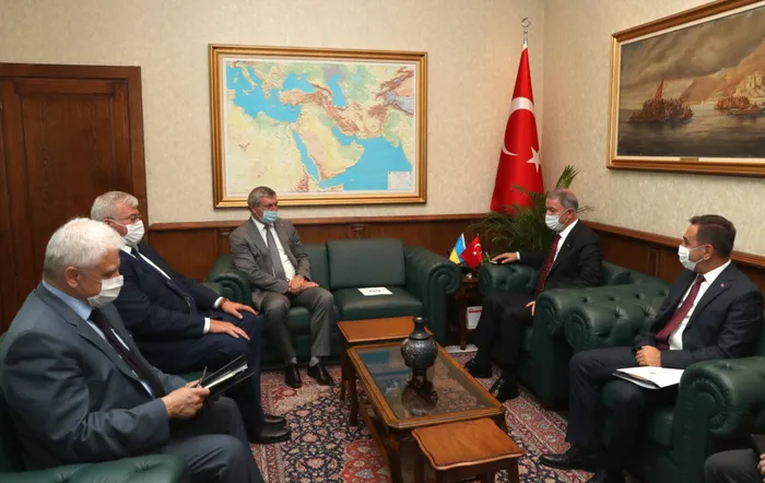 Milli Savunma Bakanı Hulusi Akar Ukrayna Başbakan Yardımcısı ile görüştü - 1