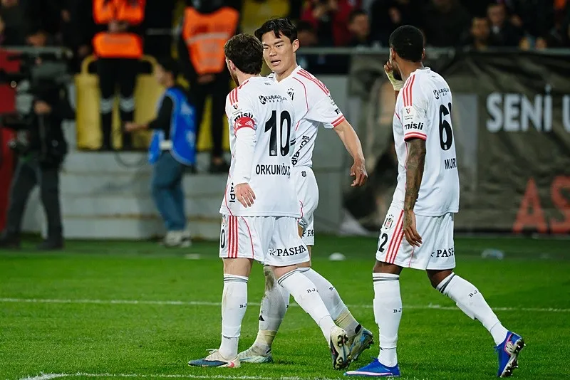 kara-kartal-dolmabahcede-ucmak-istiyor-besiktas-kasimpasa-muhtemel-11ler-1773900051617.jpeg Beşiktaş evinde Kasımpaşa'yı mağlup ederek seriyi sürdürmek istiyor (AA)