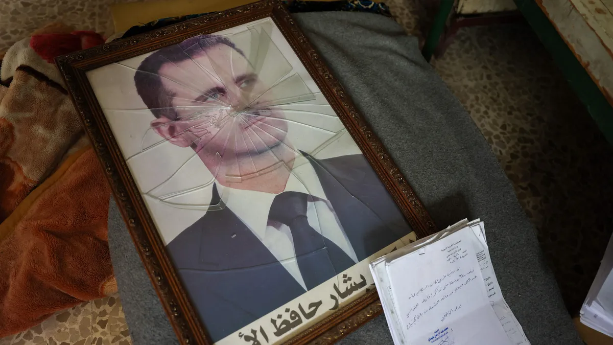 Suriye'de tarihi karar! Devrik lider Beşşar Esad, kardeşi Mahir Esad ve kuzeni Necib Atıf idama mahkum edildi