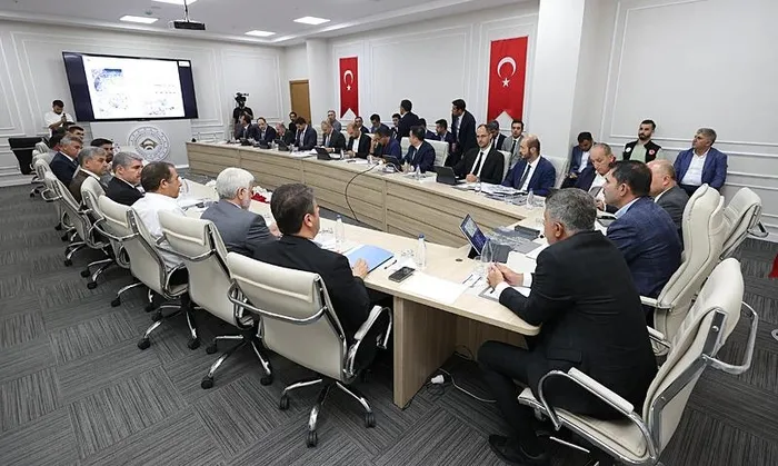 Çevre, Şehircilik ve İklim Değişikliği Bakanı Murat Kurum: Şehrimizi 2025 yılında eski canlılığına kavuşturacağız