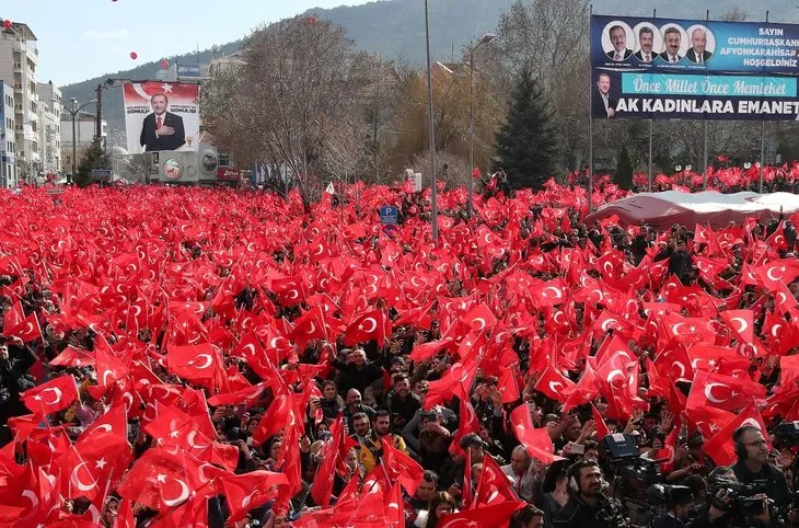 Başkan Erdoğan'ın Afyonkarahisar mitinginden çarpıcı kare!