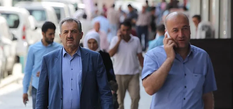 Hakkari'nin il olarak kalması kentte sevinçle karşılandı
