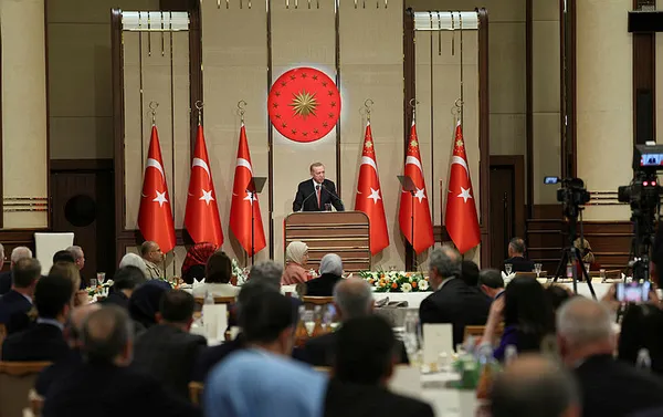 baskan-erdogan-hicbir-tuzak-turkiyeyi-yolundan-ceviremez-1680546954858.jpg Başkan Erdoğan: Hiçbir tuzak Türkiye'yi yolundan çeviremez - 4