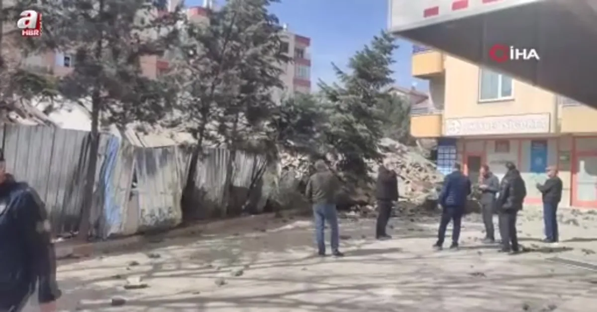 Yıkım aşamasındaki 6 katlı bina çöktü