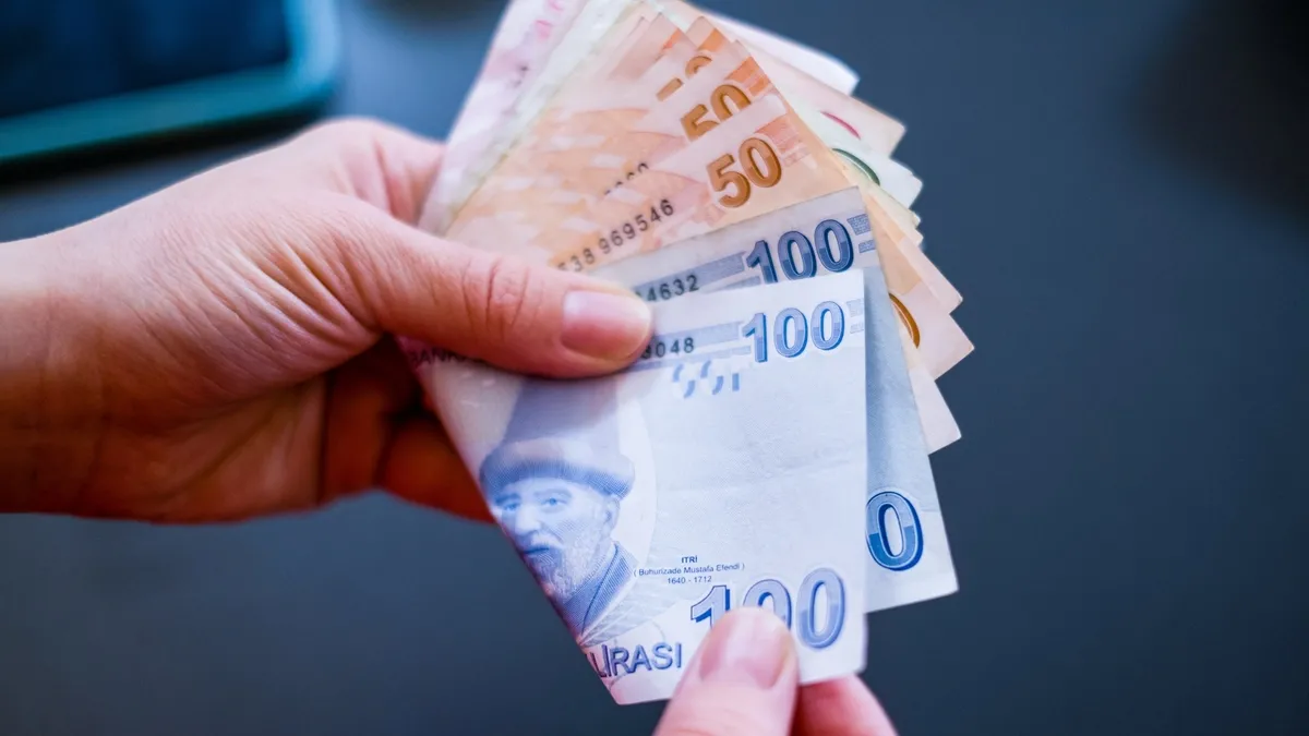 SSK, Bağ-Kur, 4A, 4B'liye yeni maaş tablosu: Emekli maaşlarına zam oranı meydana çıktı: 10.000 TL, 11.500 TL, 14.250 TL alana...