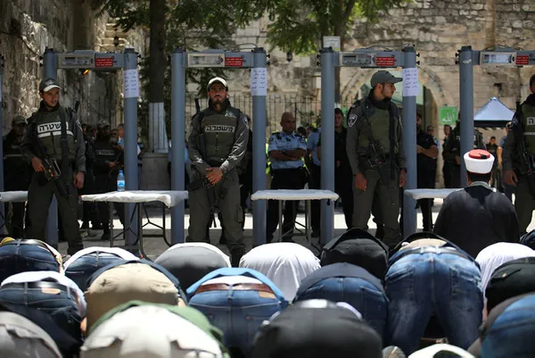 Hanna İsa: İsrail, yaptıklarıyla Aksa'yı zaman ve mekan olarak bölmeyi hedefliyor - 1