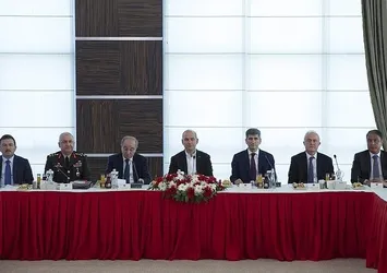 Valiler toplantısı 9,5 saat sürdü