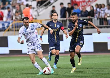 Kasımpaşa - Adana Demirspor maçında kavga! Teknik ekip ve futbolcular arasında tansiyon yükseldi