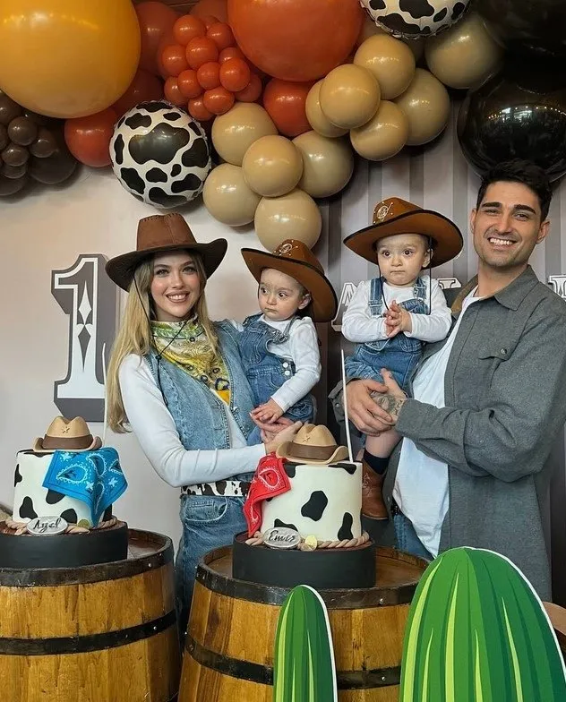 Yasemin Şefkatli Instagram’dan duyurdu! İkizlere nazar değdi...