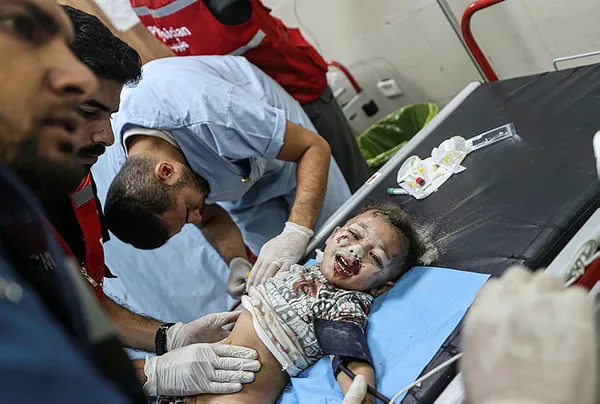 misirli-futbolcu-muhammed-salahtan-gazzeye-maddi-yardim-1697458781552.jpg Mısırlı futbolcu Muhammed Salah'tan Gazze'ye maddi yardım - 1