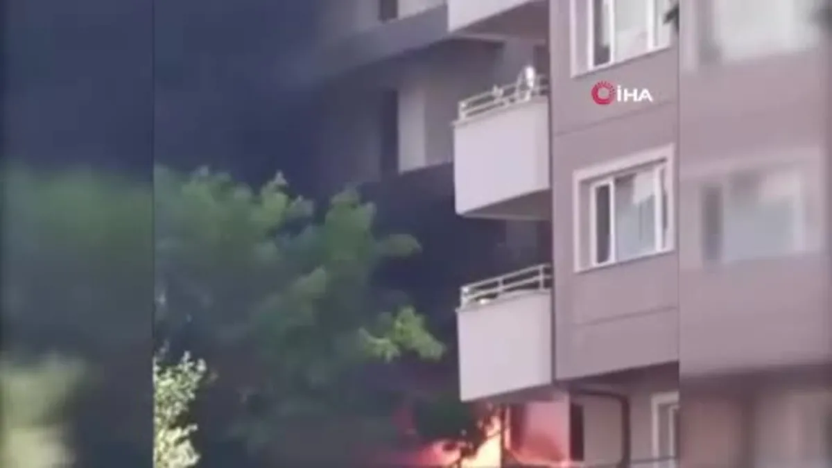 Bursa'da binada korkutan yangın