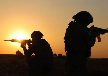 Son dakika: Milli Savunma Bakanlığı duyurdu! Sınırda 1'i FETÖ mensubu 7 kişi yakalandı